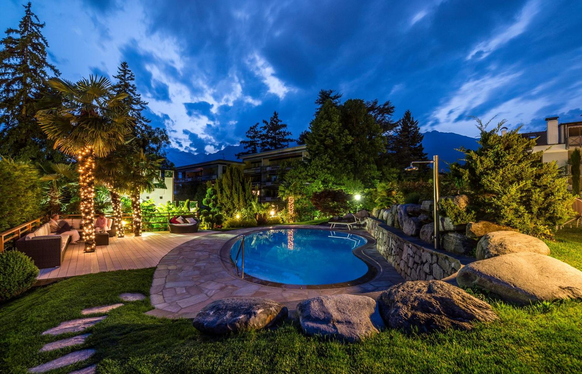 Hotel Sonnenburg Meran Exterior foto