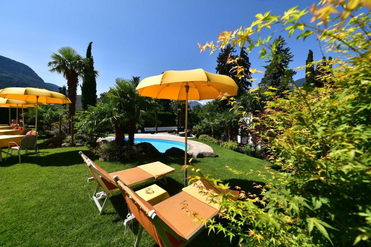 Hotel Sonnenburg Meran Exterior foto